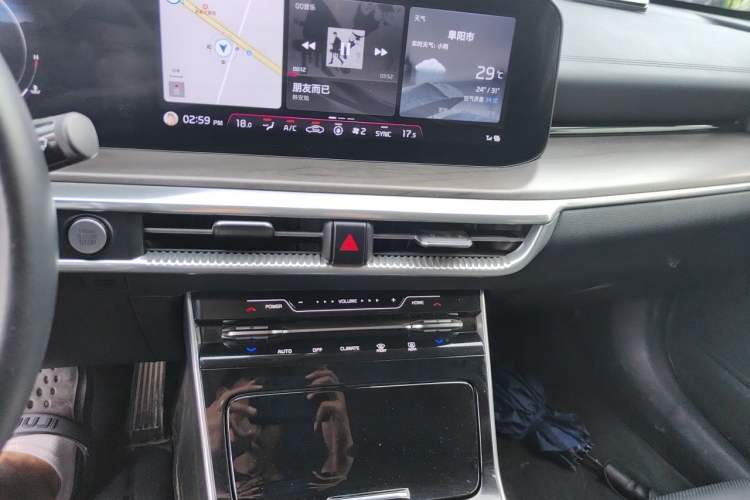 Used Kia K5 2021 380T GT-Line Refreshed Edition Audio And AC Panel