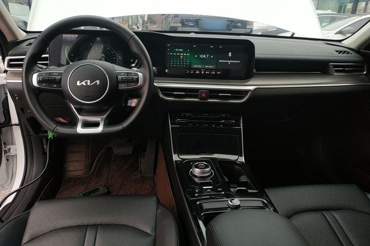 Used Kia K5 2021 270T CVVD Fashion Edition Center Console