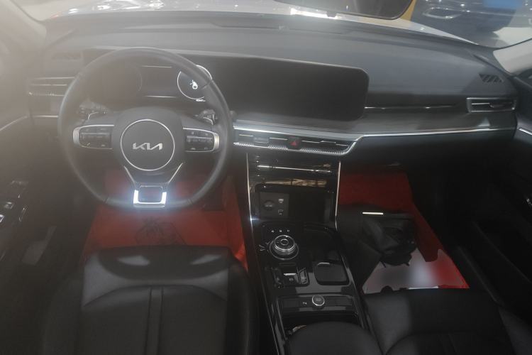 Used Kia K5 2021 270T CVVD Refreshed Edition Center Console