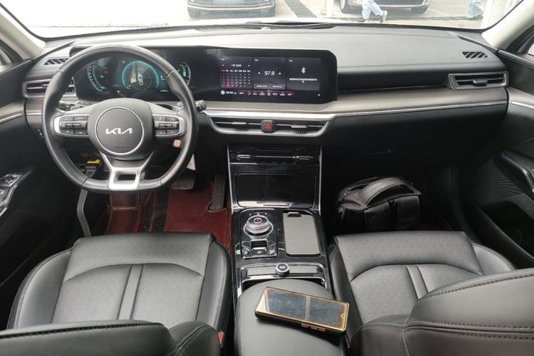 Used Kia K5 2021 270T CVVD Fashion Edition Center Console