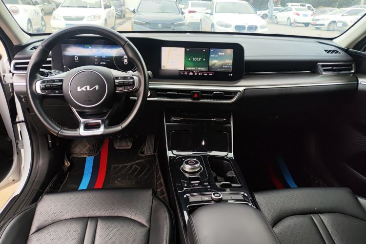 Used Kia K5 2021 270T CVVD Refreshed Edition Center Console