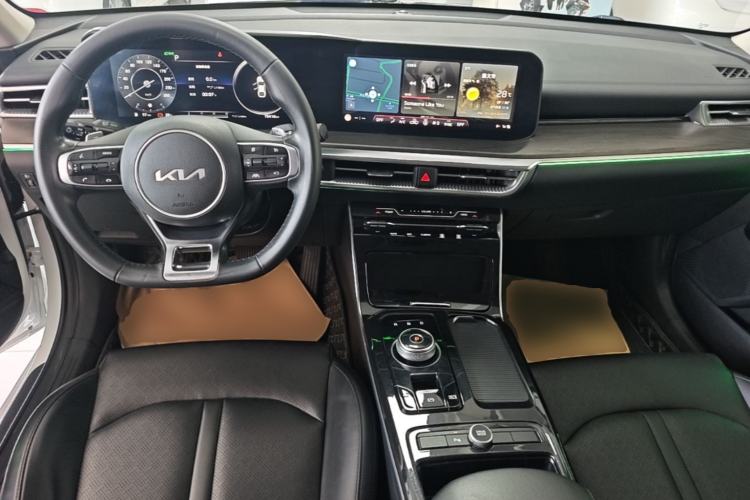 Used Kia K5 2021 270T CVVD Refreshed Edition Center Console