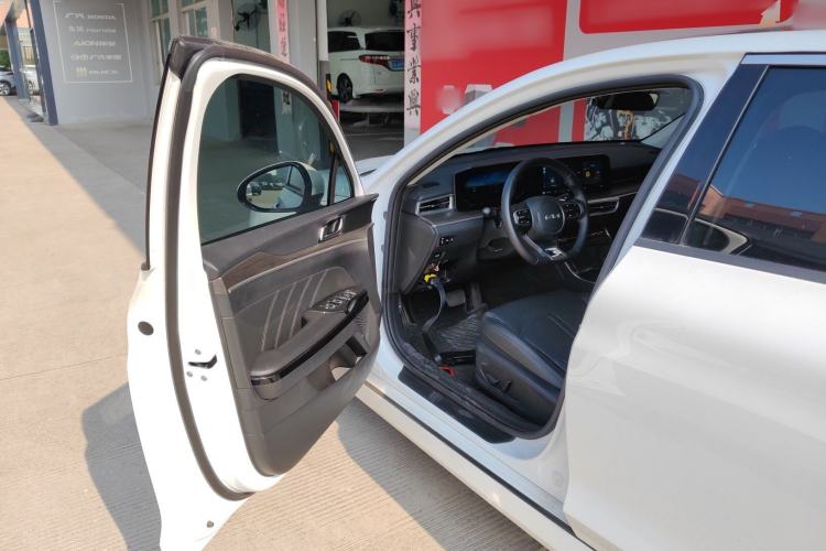 Used Kia K5 2021 380T GT-Line Refreshed Edition Driver Seat