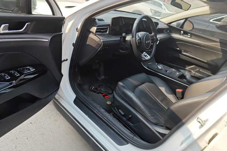 Used Kia K5 2021 270T CVVD Refreshed Edition Driver Seat