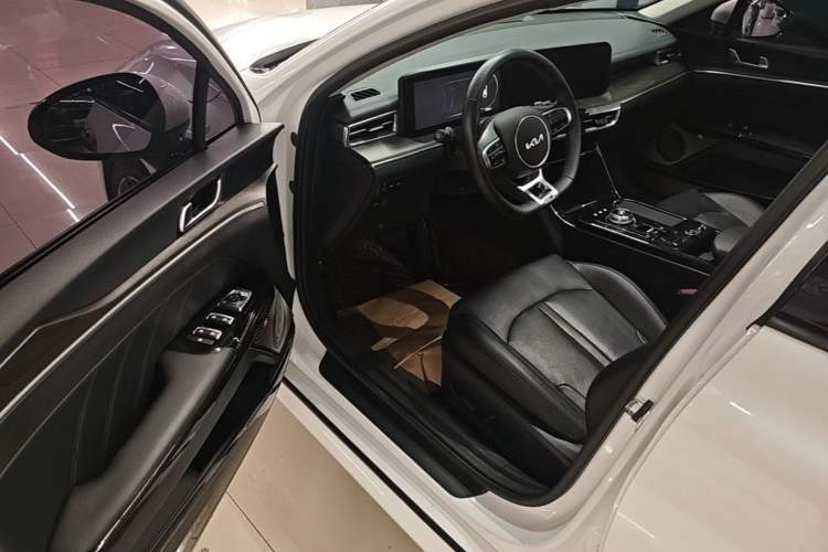 Used Kia K5 2021 380T GT-Line Refreshed Edition Driver Seat