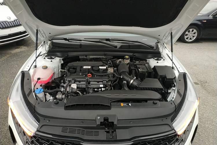 Used Kia K5 2021 270T CVVD Fashion Edition Engine Bay