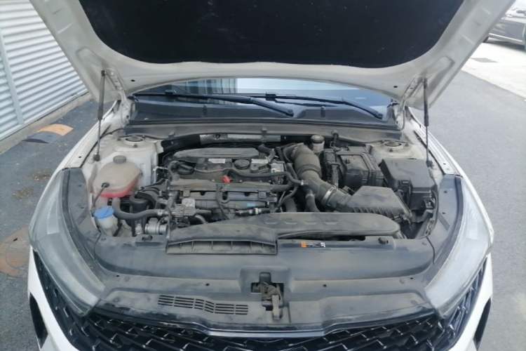 Used Kia K5 2021 270T CVVD Refreshed Edition Engine Bay