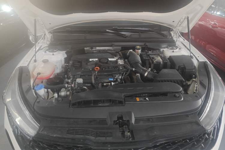 Used Kia K5 2021 270T CVVD Refreshed Edition Engine Bay