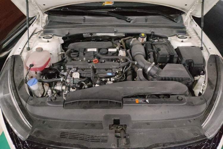 Used Kia K5 2021 270T CVVD Refreshed Edition Engine Bay