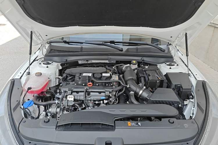 Used Kia K5 2021 270T CVVD Refreshed Edition Engine Bay