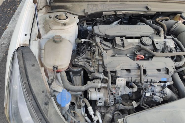Used Kia K5 2021 270T CVVD Refreshed Edition Engine Bay Right