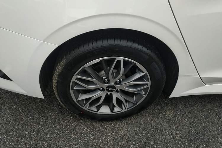 Used Kia K5 2021 270T CVVD Fashion Edition Exterior 5