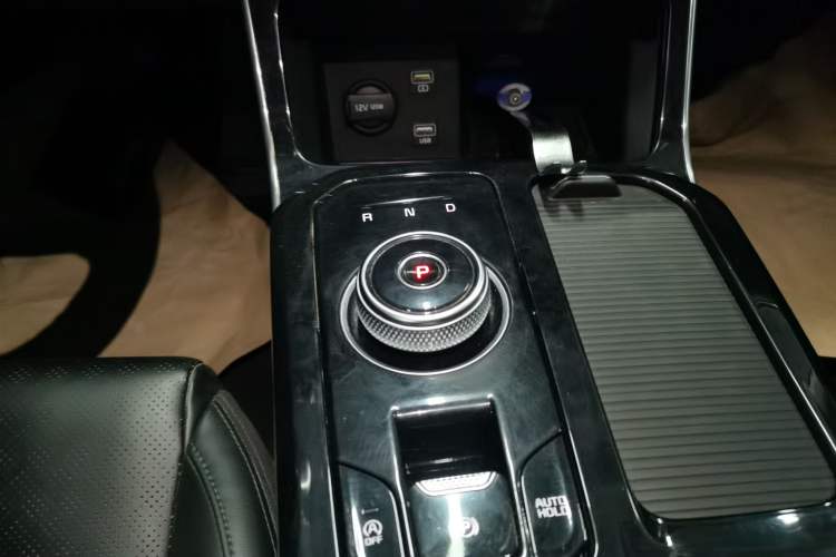 Used Kia K5 2021 270T CVVD Refreshed Edition Gear Lever