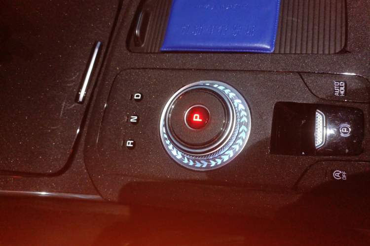 Used Kia K5 2021 270T CVVD Refreshed Edition Gear Lever