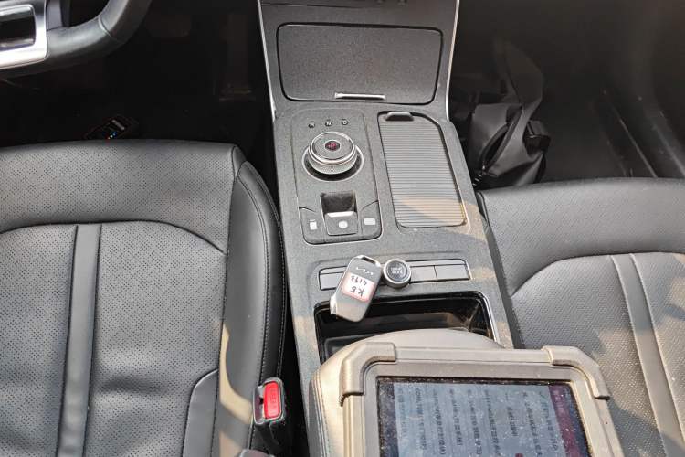 Used Kia K5 2021 270T CVVD Refreshed Edition Gear Lever