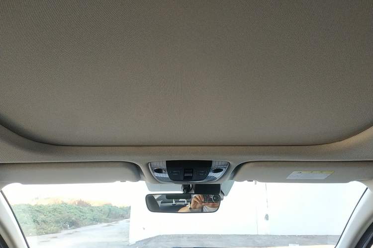 Used Kia K5 2021 380T GT-Line Flagship Edition Headliner