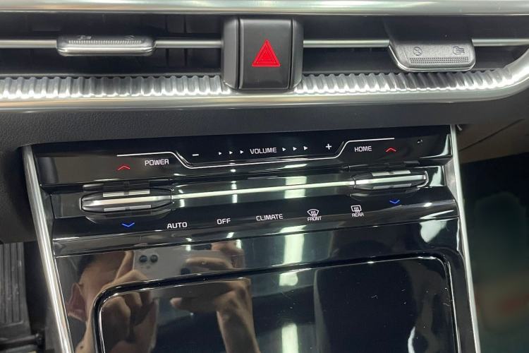 Used Kia K5 2021 270T CVVD Refreshed Edition Interior 10
