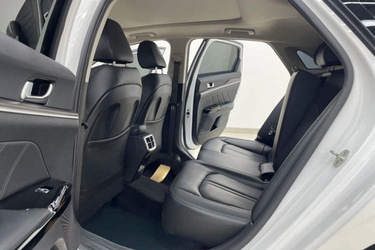 Used Kia K5 2021 270T CVVD Refreshed Edition Interior 3