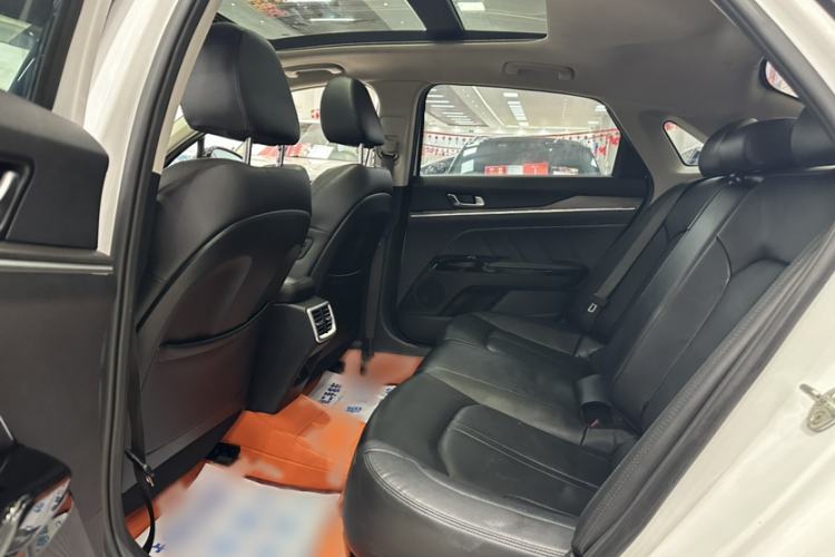 Used Kia K5 2021 380T GT-Line Refreshed Edition Interior 4