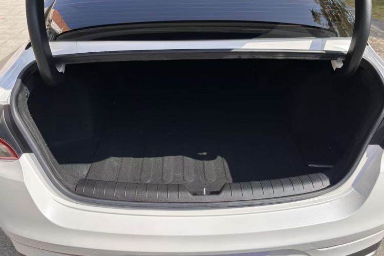 Used Kia K5 2021 270T CVVD Refreshed Edition Interior 7