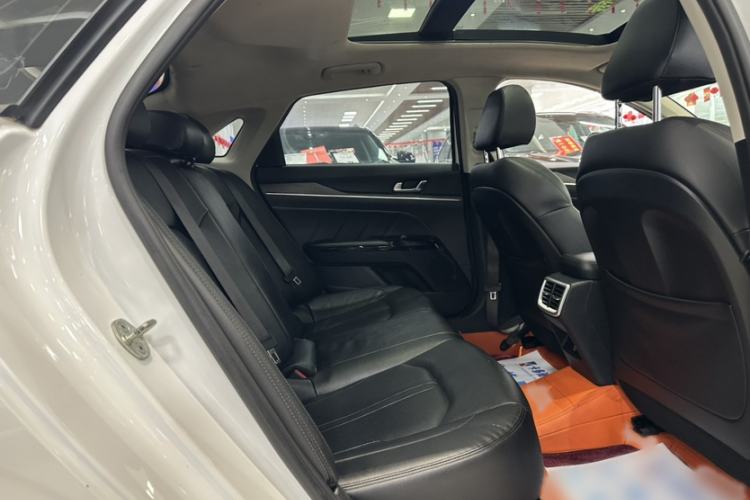Used Kia K5 2021 380T GT-Line Refreshed Edition Interior 8