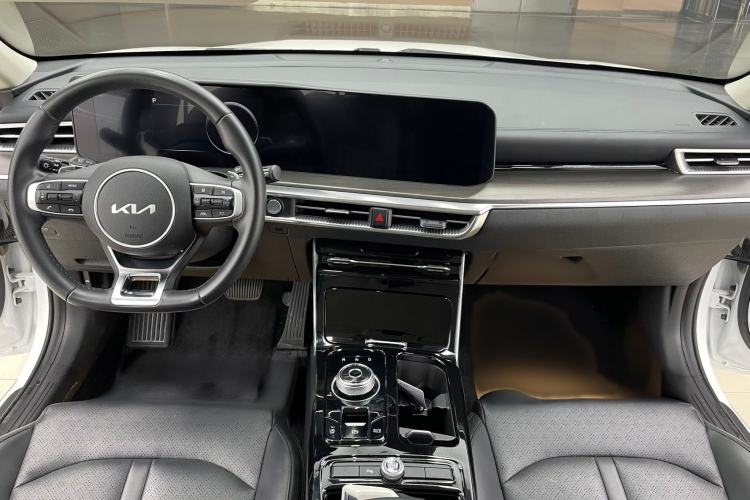 Used Kia K5 2021 270T CVVD Refreshed Edition Interior 9