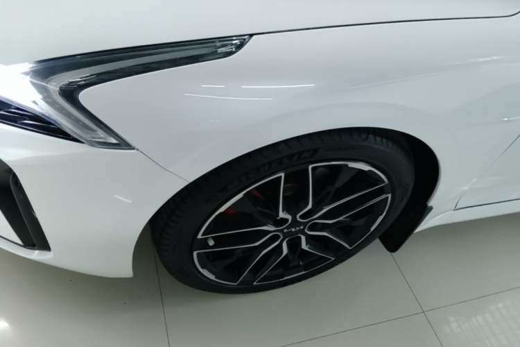 Used Kia K5 2021 380T GT-Line Flagship Edition Left Front Wheel Hub
