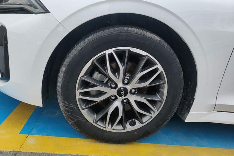 Used Kia K5 2021 270T CVVD Fashion Edition Left Front Wheel Hub