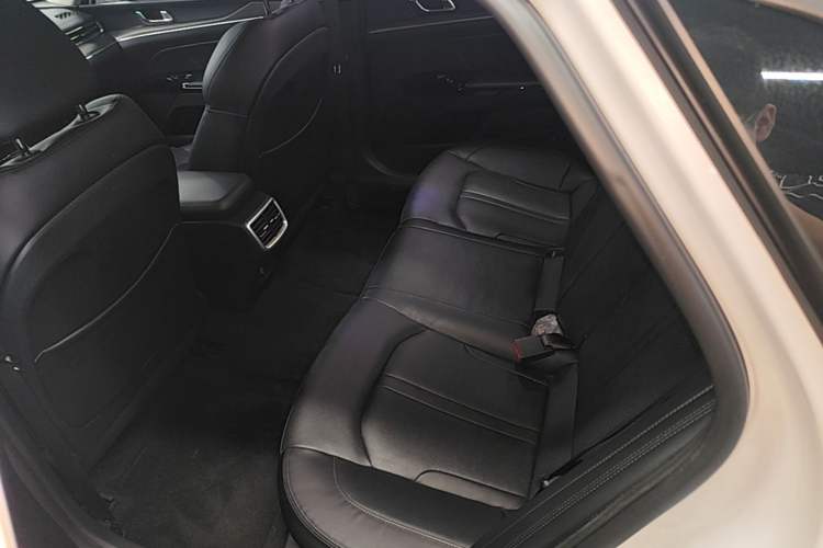 Used Kia K5 2021 380T GT-Line Refreshed Edition Left Rear Seat