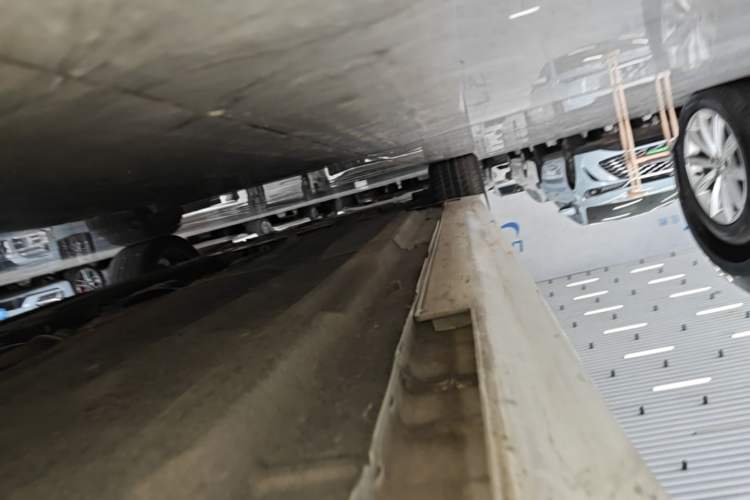 Used Kia K5 2021 380T GT-Line Refreshed Edition Left Side Sill