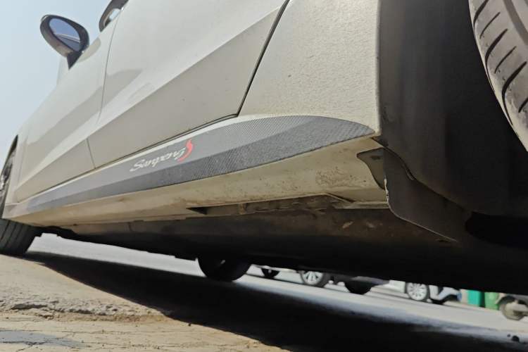 Used Kia K5 2021 270T CVVD Refreshed Edition Left Side Sill