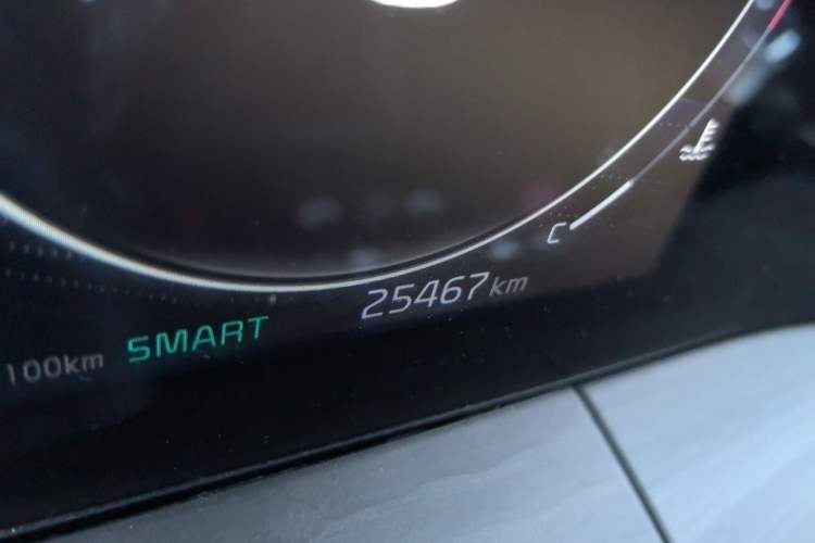 Used Kia K5 2021 380T GT-Line Refreshed Edition Odometer Close Up