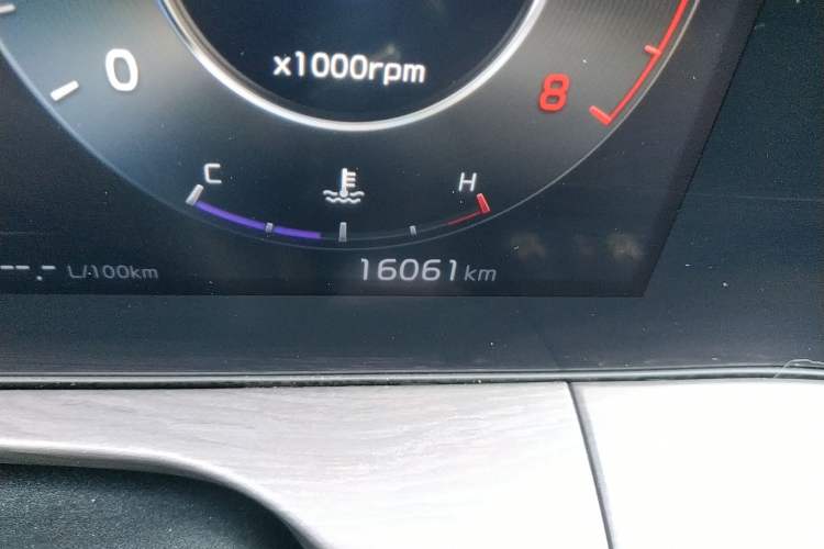 Used Kia K5 2021 380T GT-Line Flagship Edition Odometer Close Up