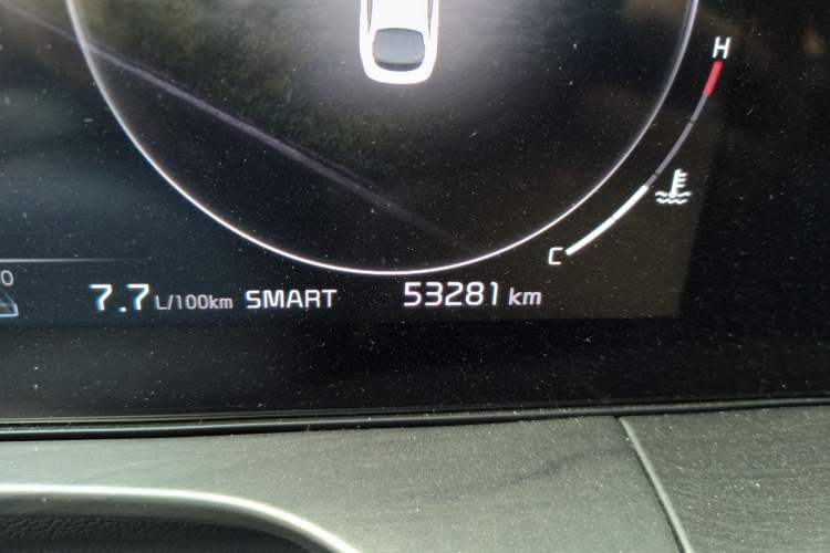 Used Kia K5 2021 270T CVVD Refreshed Edition Odometer Close Up