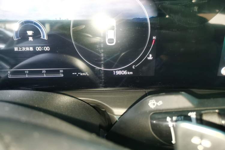 Used Kia K5 2021 380T GT-Line Refreshed Edition Odometer Close Up