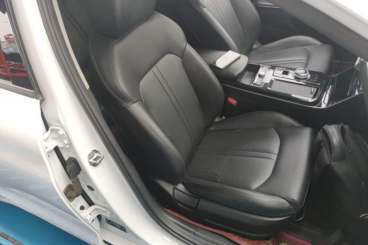 Used Kia K5 2021 270T CVVD Fashion Edition Right Front Seat