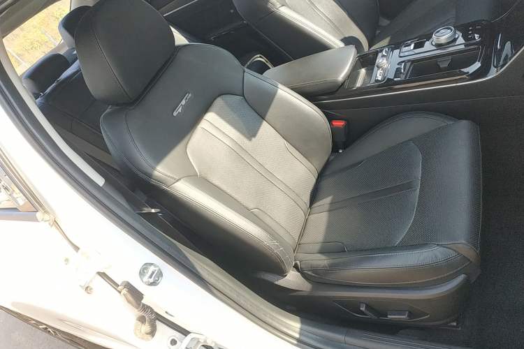 Used Kia K5 2021 380T GT-Line Flagship Edition Right Front Seat