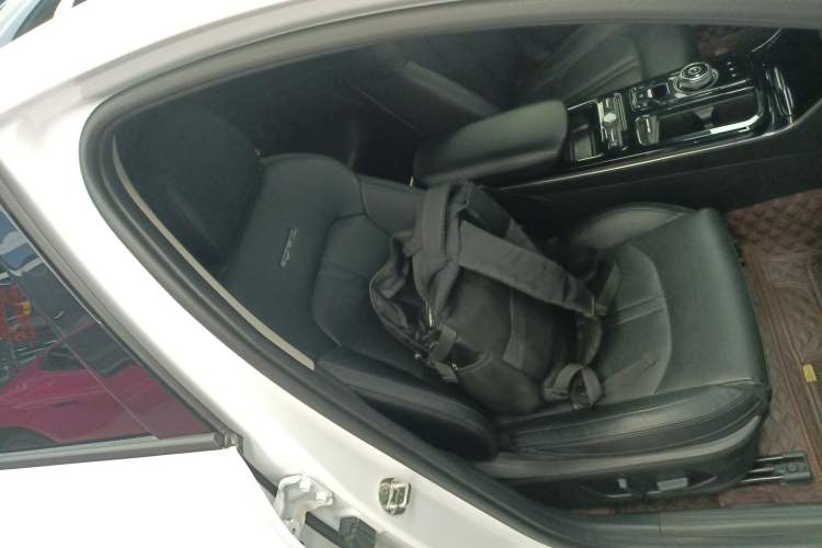 Used Kia K5 2021 380T GT-Line Flagship Edition Right Front Seat