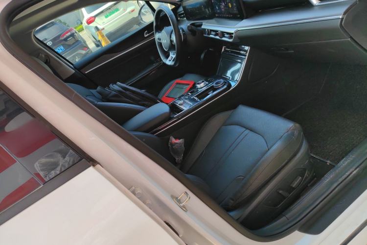 Used Kia K5 2021 380T GT-Line Refreshed Edition Right Front Seat