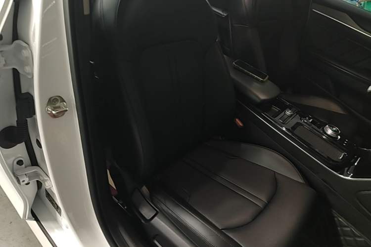 Used Kia K5 2021 270T CVVD Fashion Edition Right Front Seat