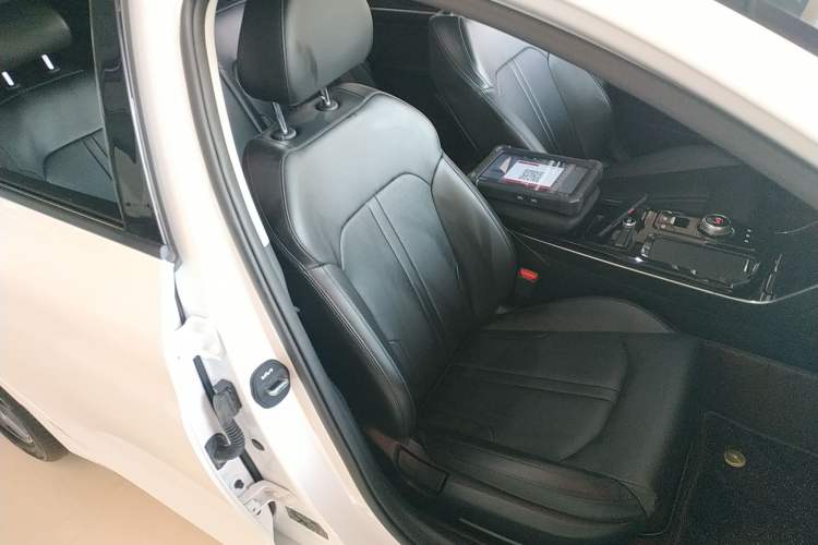Used Kia K5 2021 270T CVVD Fashion Edition Right Front Seat