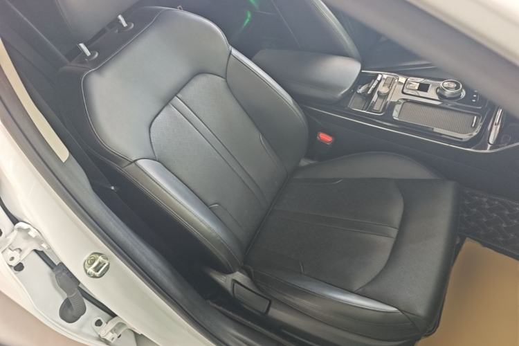 Used Kia K5 2021 270T CVVD Refreshed Edition Right Front Seat
