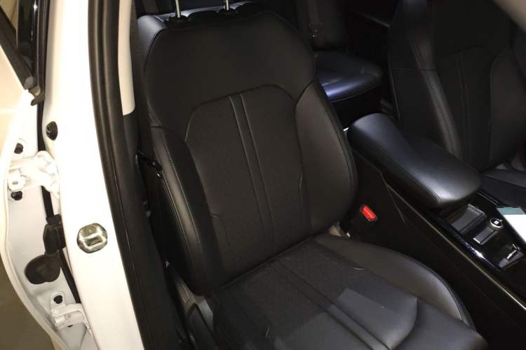 Used Kia K5 2021 270T CVVD Refreshed Edition Right Front Seat