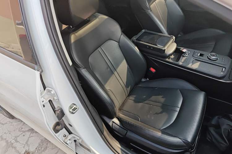 Used Kia K5 2021 270T CVVD Refreshed Edition Right Front Seat