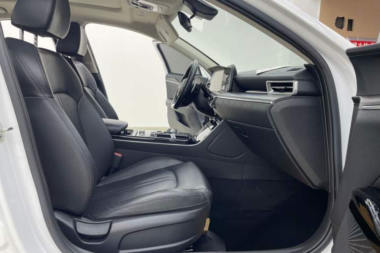 Used Kia K5 2021 270T CVVD Refreshed Edition Right Front Seat