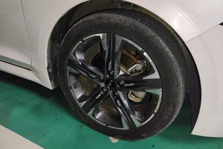 Used Kia K5 2021 270T CVVD Refreshed Edition Right Front Wheel Hub