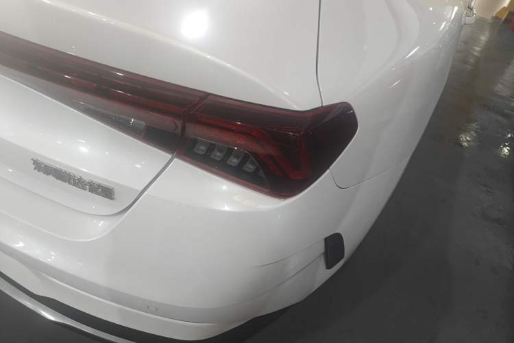 Used Kia K5 2021 270T CVVD Refreshed Edition Right Rear Taillight