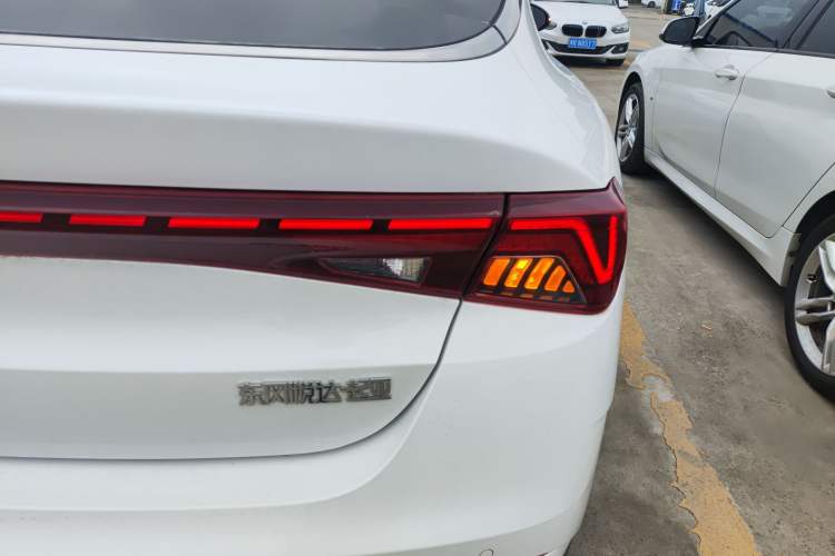 Used Kia K5 2021 270T CVVD Refreshed Edition Right Rear Taillight