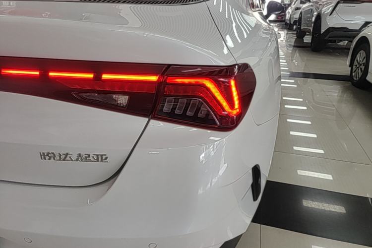 Used Kia K5 2021 270T CVVD Refreshed Edition Right Rear Taillight
