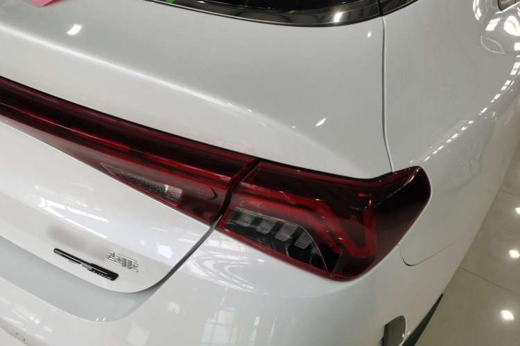 Used Kia K5 2021 380T GT-Line Refreshed Edition Right Rear Taillight